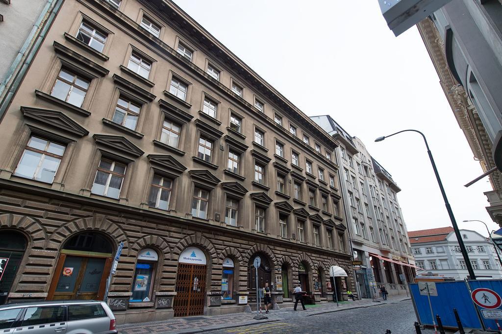 Luxury Apartment With A Balcony And A Terrace Prague Exterior photo